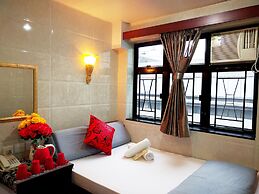 Dhillon Hotel - Hostel