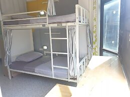 i-smile MeU2 Hostel