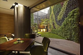 La Vida Hotel