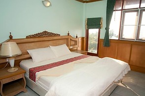 Haad Yao Resort