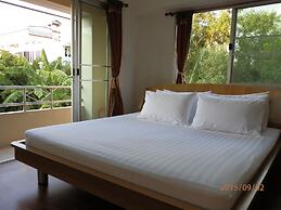 Sandy Serviced Apartment