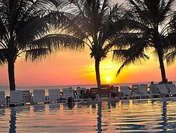Coral Resort & Bungalows