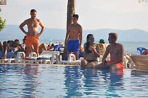 Coral Resort & Bungalows
