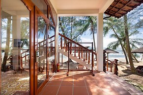 Coco Palm Beach Resort & Spa