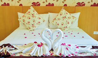 The Orange City Resort