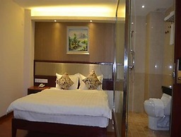 Good Luck Hotel