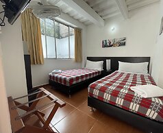 Hostal Lleras Calle 8 - Hostel