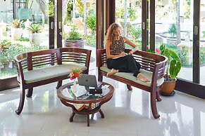 Rossa Garden Hotel Boutique