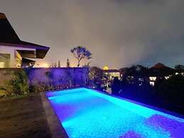 The Singhasari Resort