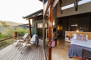 Rhino Ridge Safari Lodge
