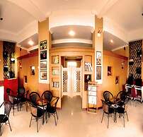 Hotel 63