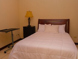 Hotel Bamboo Aeropuerto
