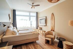 Aqua Hotel