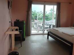 Moon Travel Guesthouse