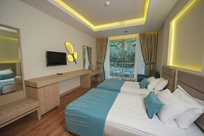 Orka Lotus Beach
