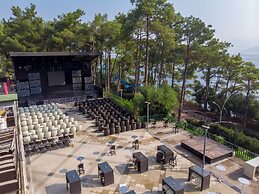 Orka Lotus Beach