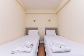 Astoria Hotel