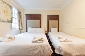 Astoria Hotel