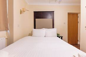Astoria Hotel