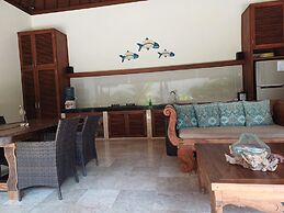 Aloka Bahari Villas