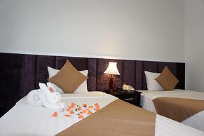Adina Hotel