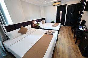 Adina Hotel