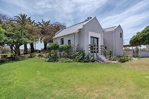 Blue Bay Lodge