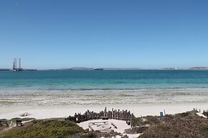 Blue Bay Lodge