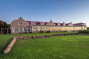 Blue Bay Lodge