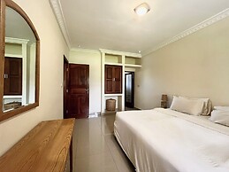 Kololi Beach Resort
