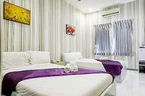 White Residence Hotel & Apartment
