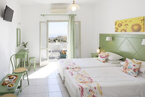 Nissos Thira Hotel