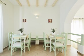 Nissos Thira Hotel