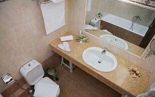 Anamar Pilio Resort