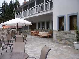Anamar Pilio Resort