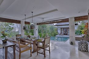 Villa Nikara