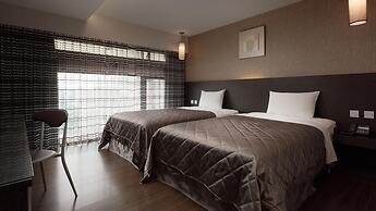 Fine Hotel
