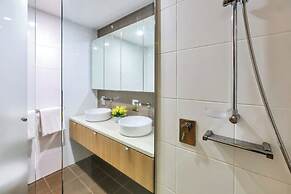 Darwin Waterfront Luxury Suites