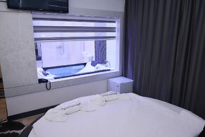 Hotel De KOKA