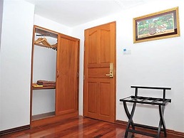 Hotel 76