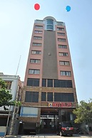 Hotel 76