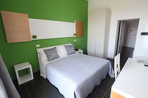Oasis Park Hotel