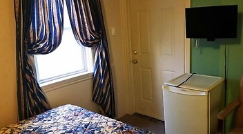 A Voyageur's Guest House