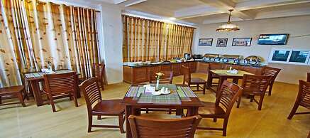 Royal Pearl Hotel