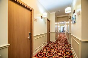 Mildom Hotel