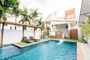 Talay Hotel & Villa
