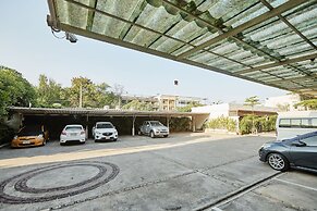 Talay Hotel & Villa