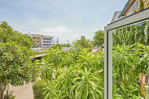 Talay Hotel & Villa