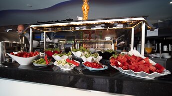 City Live Hotel