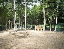 Wolseley Holiday Lodges